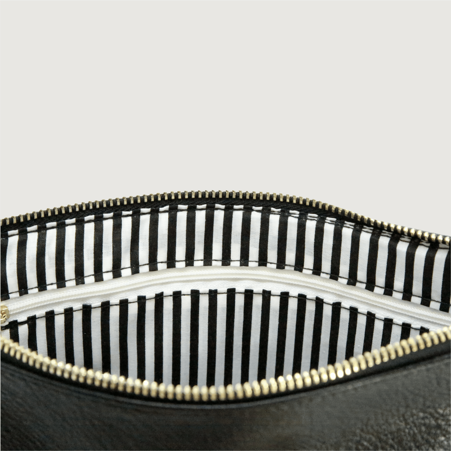 Moana Road Thorndon [ Black - 367]