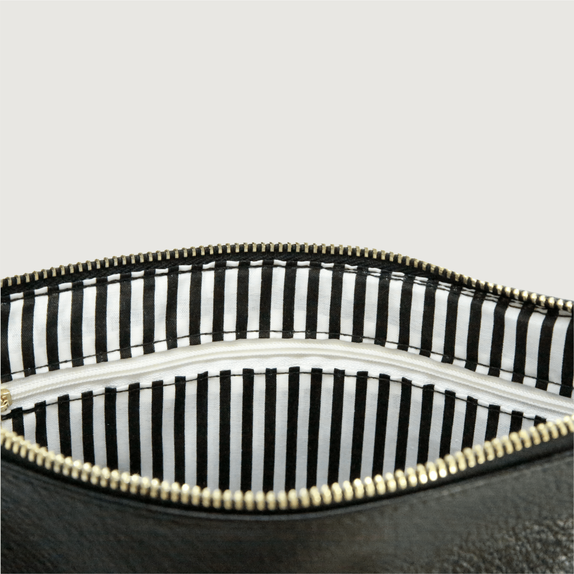 Moana Road Thorndon [ Black - 367]
