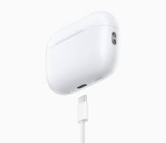 Apple AirPods Pro (2nd generation) Lightning Charging Case