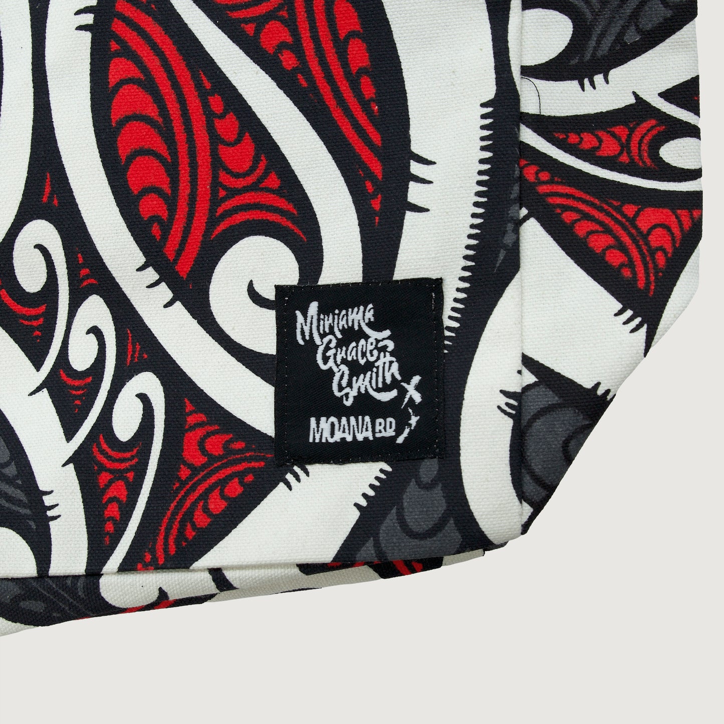 Moana Road Ohope - Miriama Grace-Smith [ He Waka Eke Noa - 800]